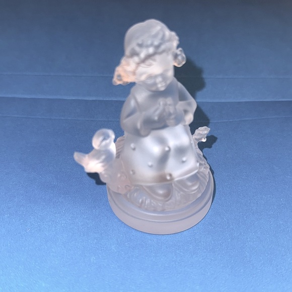 Hummel Goebel Frosted Crystal Glass FigurineVintage 1999 Germany girl w/ bird - Picture 1 of 6
